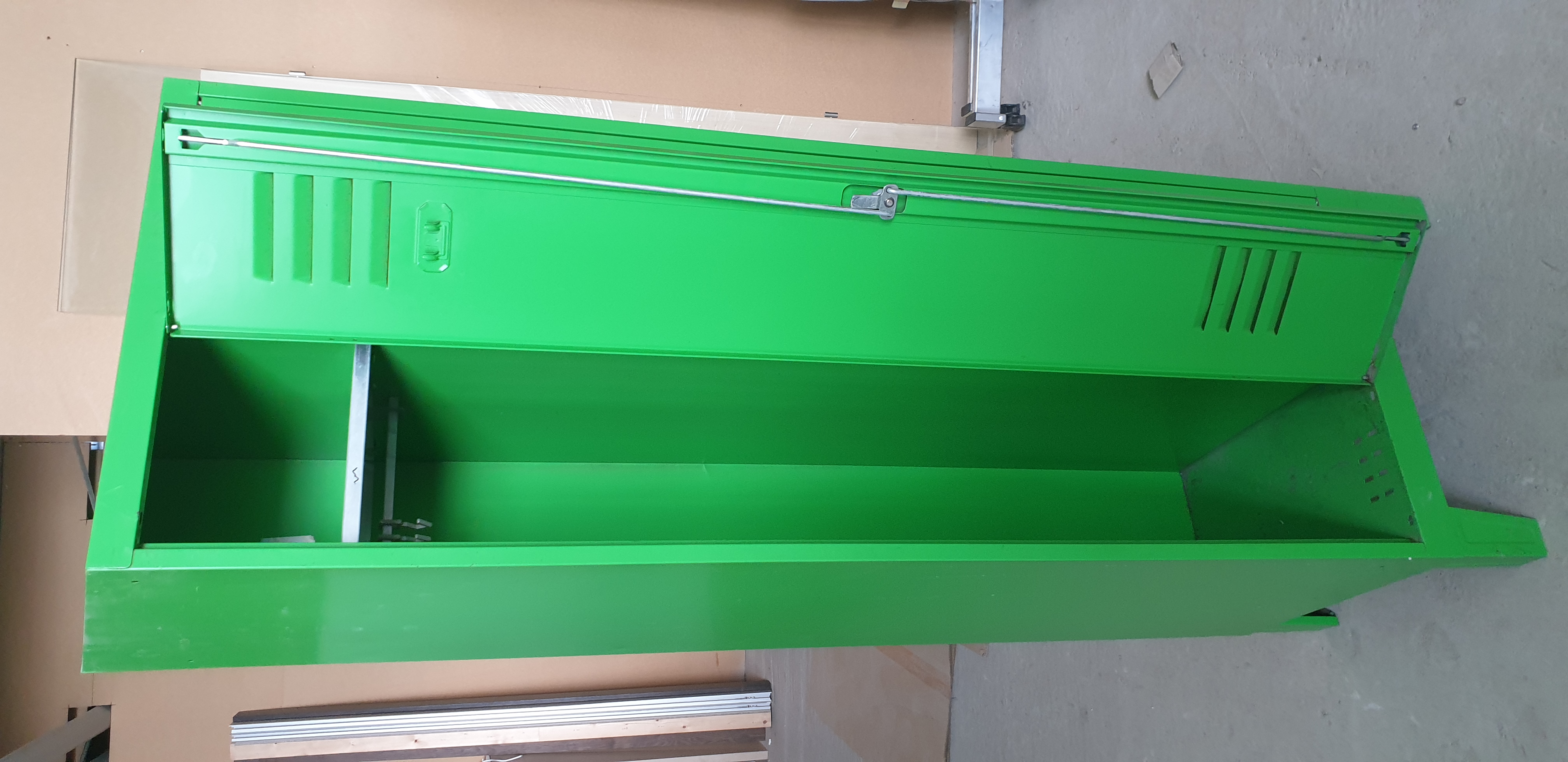 Stahlkleiderschrank / Spind Grün